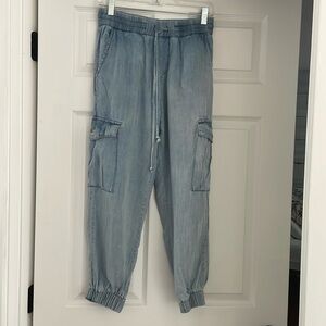 Dress Forum Elastic Waist Cargo Denim Pants Joggers Women's Size Medium